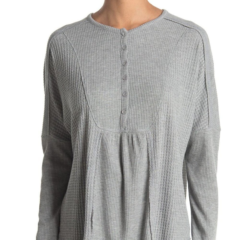 GIBSONLOOK Bnwot Gray Long Sleeve Top New Henley